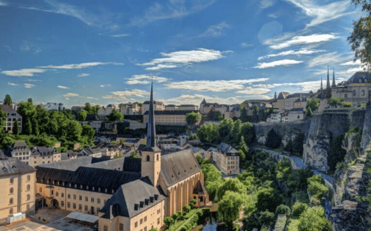 day trips from paris to other countries - visit luxembourg city, Luxembourg 