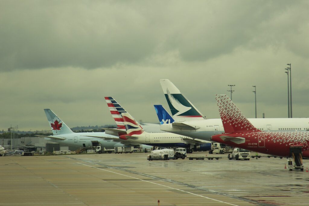 airlines at paris airport