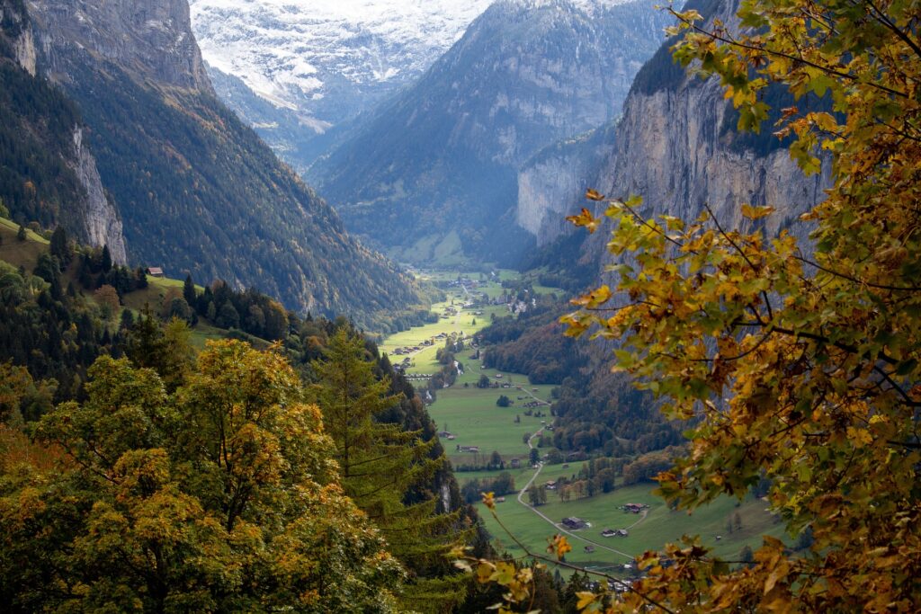 lauterbrunnen-switzerland-things-to-do-where-to-stay-foods-to-try