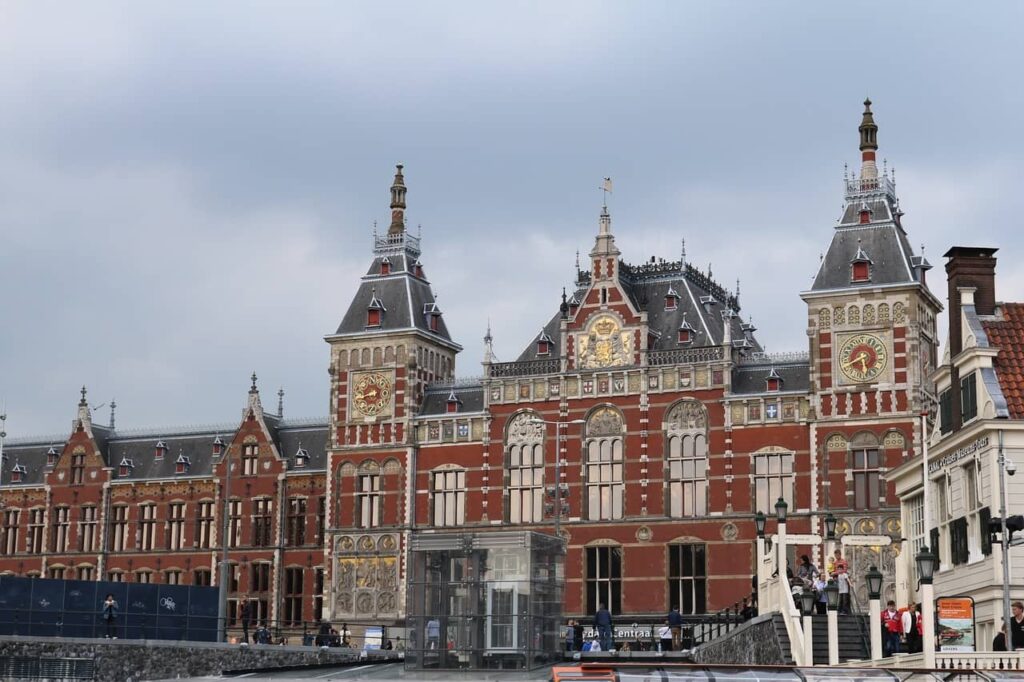 best way to travel paris to amsterdam